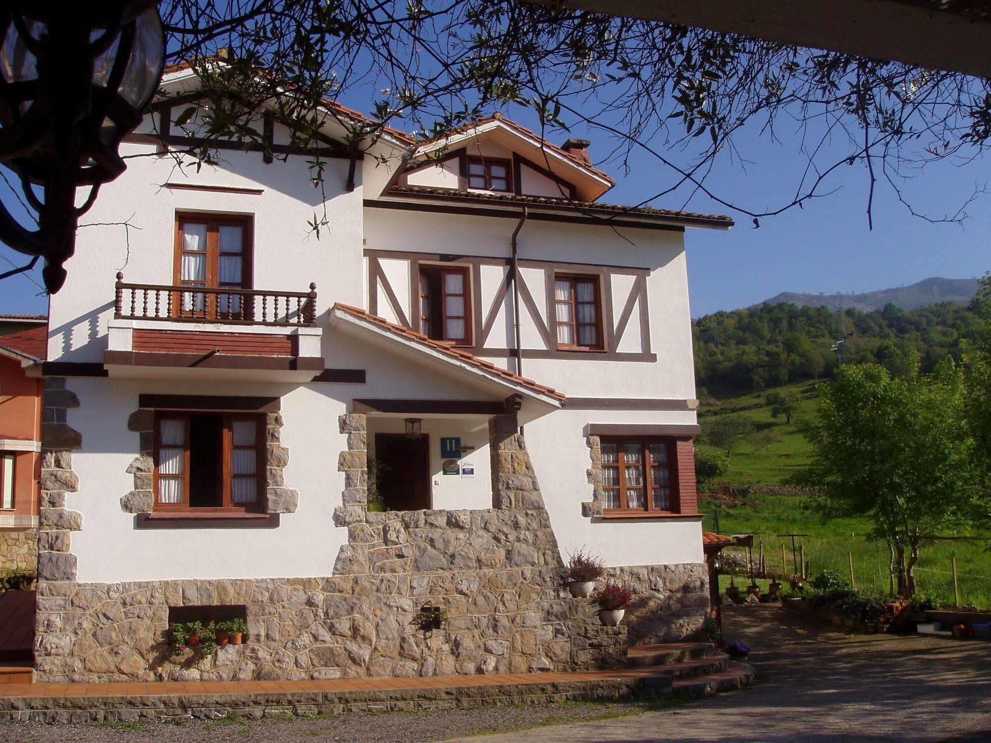 Hotel Rural Villa Elena Panes Exteriör bild